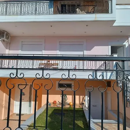 Cosy Garden Near The Sea Of Chalkis * Karababás